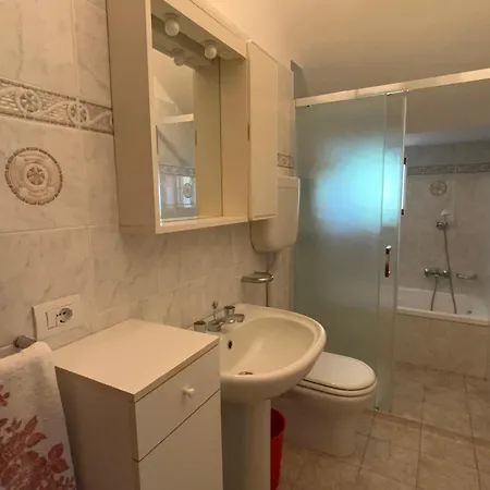 Dei Limoni Apartment *